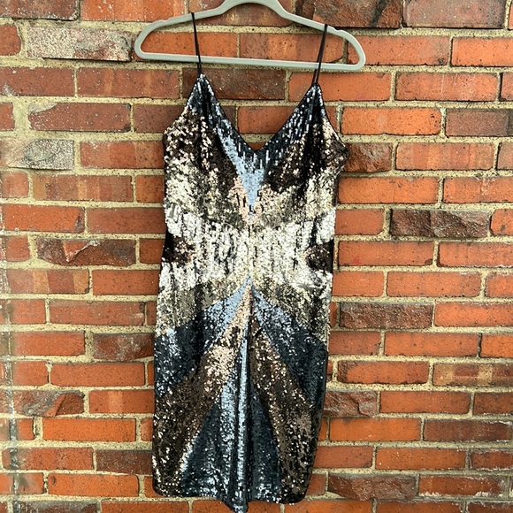 Aidan Mattox Dresses & Skirts - Aidan Mattox Sequin Dress